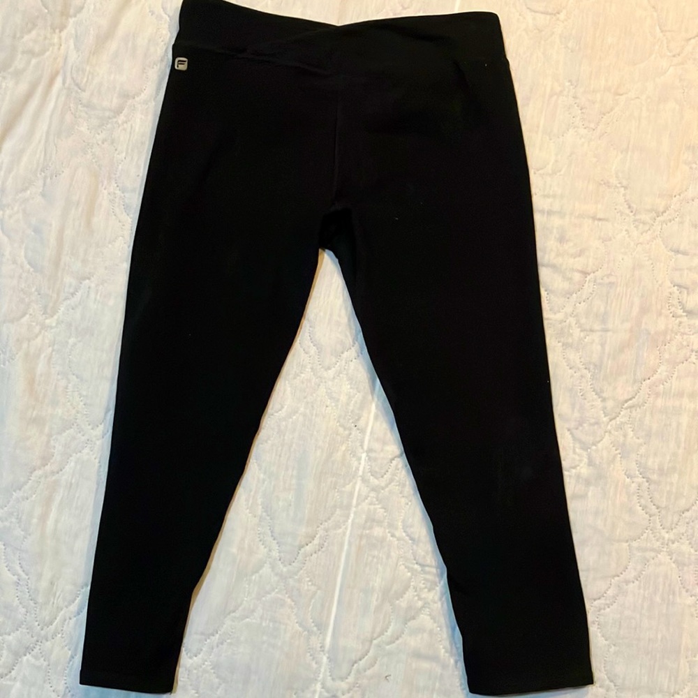 Fabletics black cross over capris. Size small